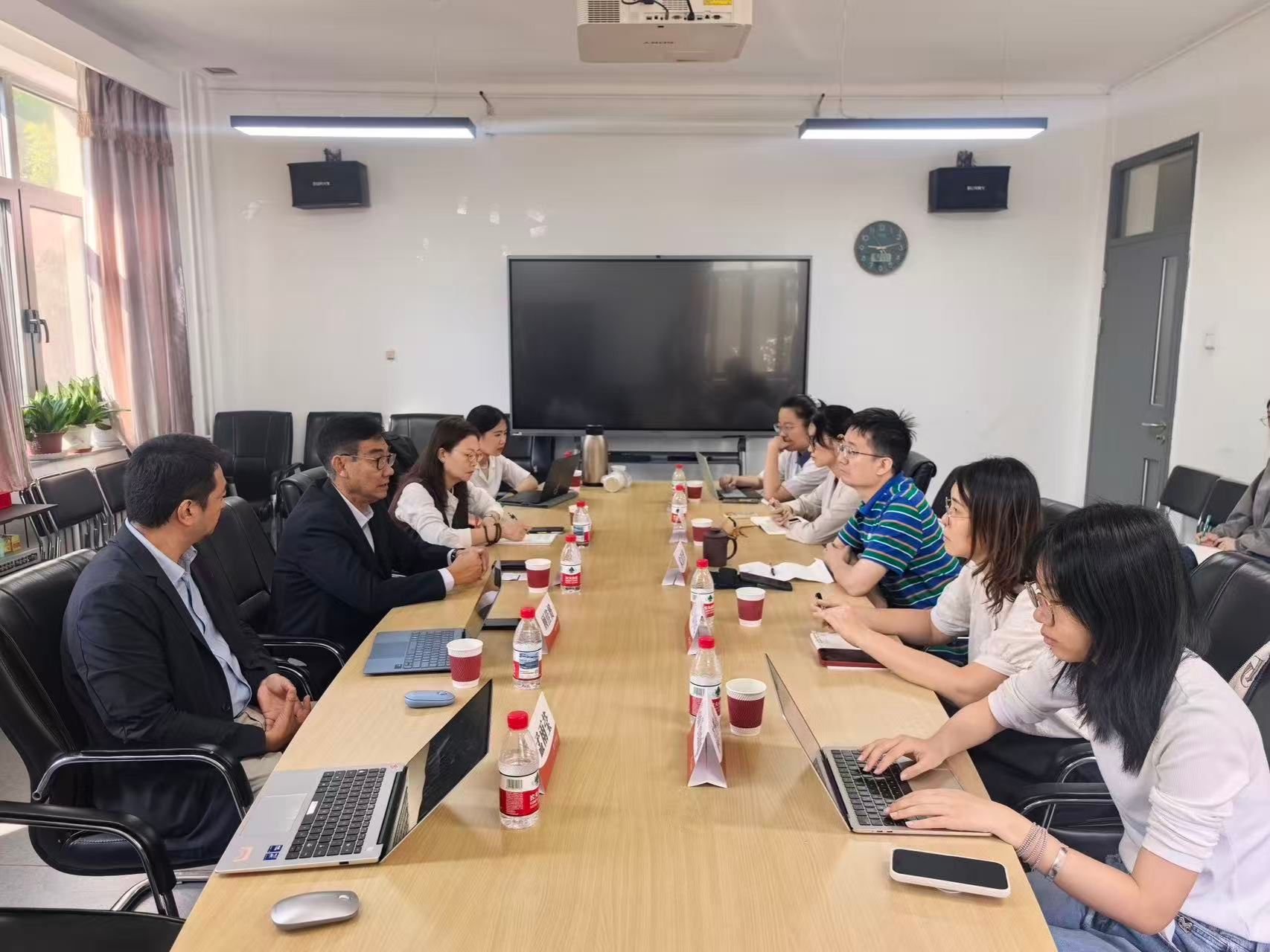 柬埔寨国家外交与国际关系学院副院长乔雷迪访问北外亚洲学院